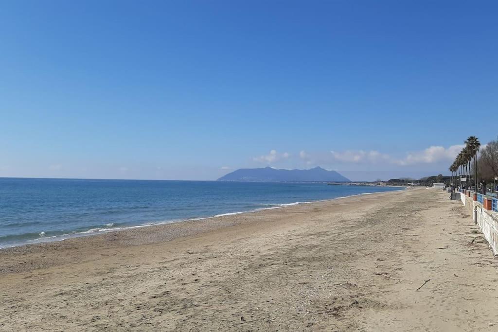 Inclanto Beach House, Mare A 150 Mt Terracina Εξωτερικό φωτογραφία